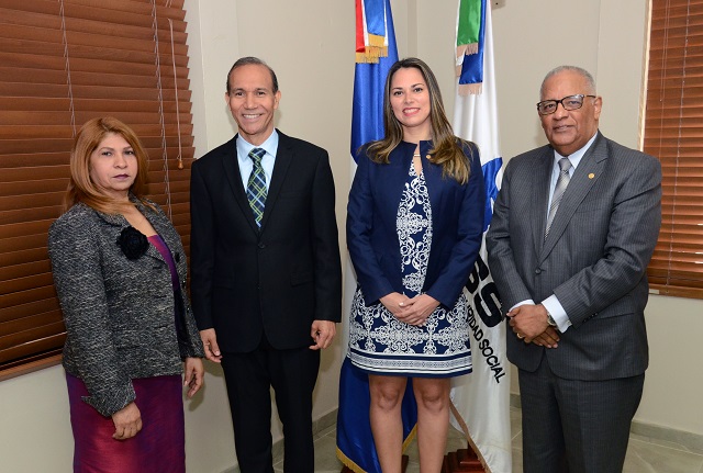  CNSS juramenta a Evelyn Khoury como miembro suplente del sector empleador