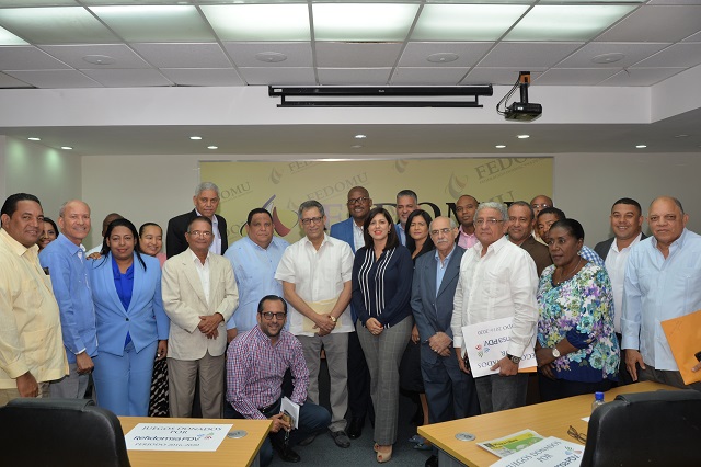  Directivos de FEDOMU reciben al presidente de REFIDOMSA, Félix Jiménez-Felucho