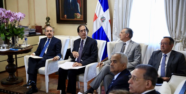  Presidente Danilo Medina se reúne con responsables recursos hídricos y meteorología para dar seguimiento a sequía