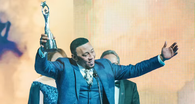  Anthony Santos, mayimbe de la bachata,  es el Gran Soberano 2019, lea la lista completa de los ganadores y las emociones vividas en premios