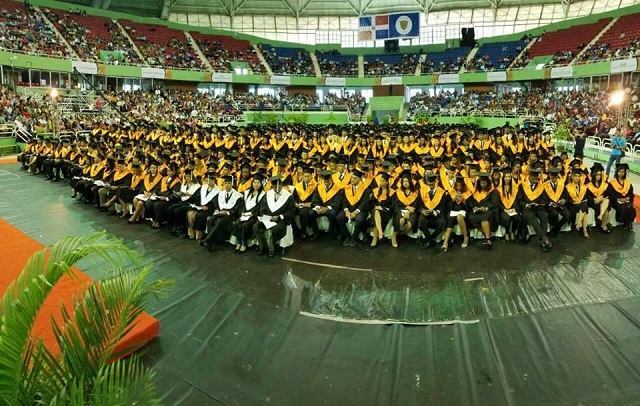  Universidad Dominicana O&M  gradúo 840 nuevos Profesionales correspondientes al recinto La Romana