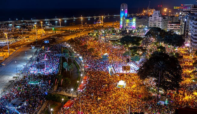  Concierto de Juan Luis Guerra en Santa Cruz de Tenerife supera las expectativas de los organizadores, donde asistieron unas 400 mil personas