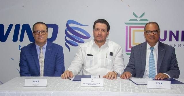  Wind Telecom firma acuerdo con UNICARIBE