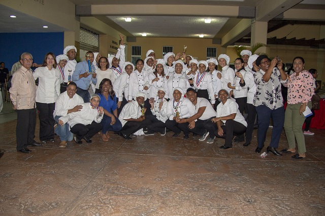  Escuela Turismo Universidad Dominicana O&M realiza el XXIV Gastronómico