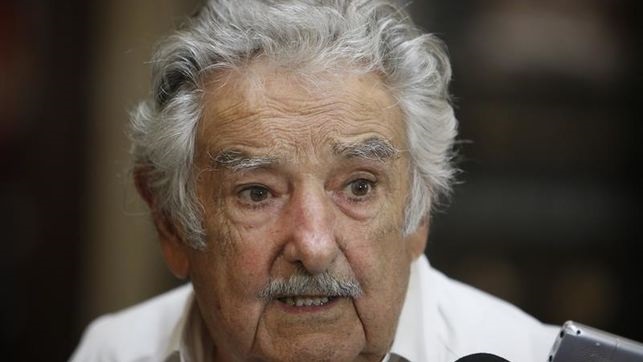  La frase de “Pepe” Mujica sobre la violencia en Venezuela: “No hay que ponerse delante de las tanquetas”
