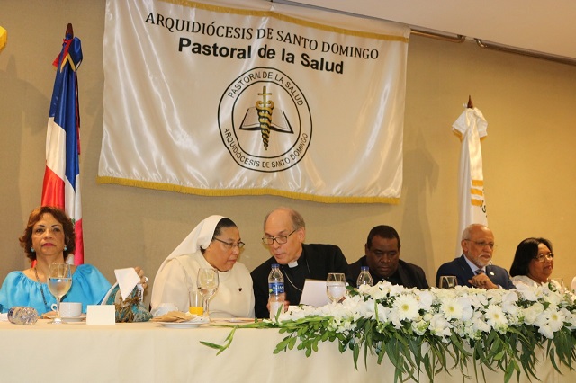  Monseñor Víctor Masalles abordó el tema “La Cuestión del Género” en el desayuno organizado por la Pastoral de la Salud