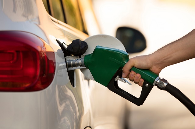  Fuertes bajas en precios de los combustibles a partir de la media noche de hoy