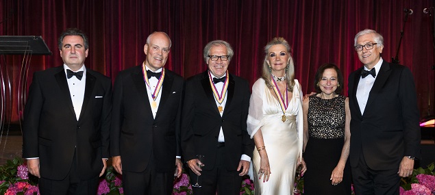  Presidente y CEO de Scotiabank recibe Medalla de Oro de la America’s Society