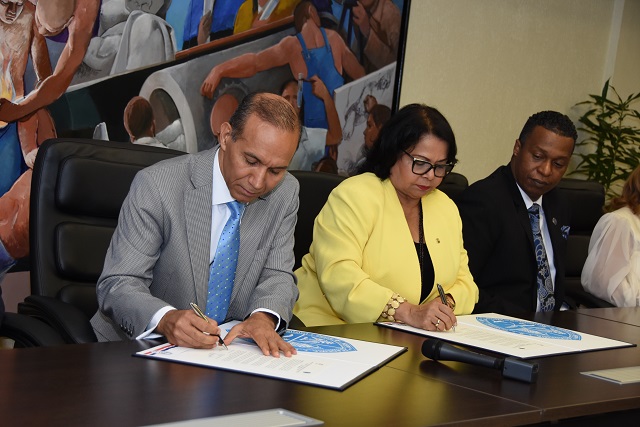  Ministerio de Trabajo y UASD firman Carta de Intención para instalar Oficina Territorial de Empleo en Santiago