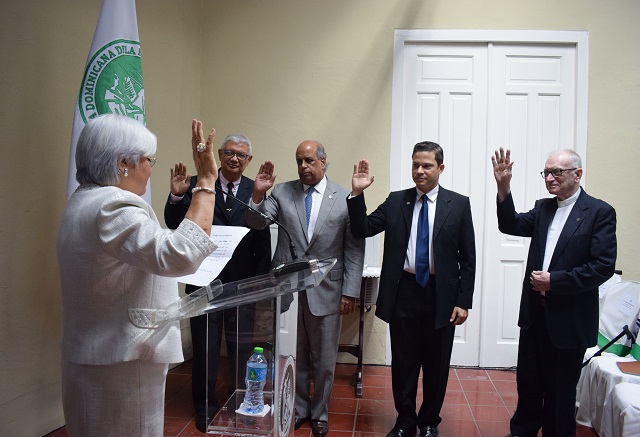  Chez Checo inicia gestión como presidente de la Academia Dominicana de la Historia