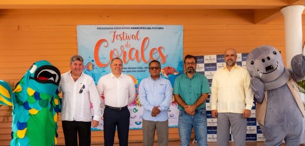  Samaná celebra el primer festival de corales en el país
