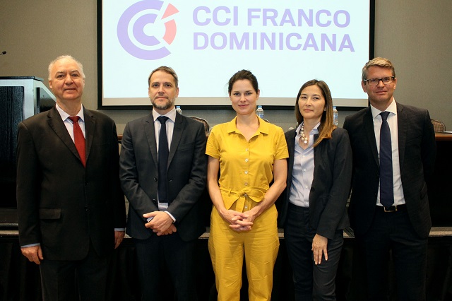  CCI Franco Dominicana realiza exitoso coloquio sobre Cumplimiento en las empresas