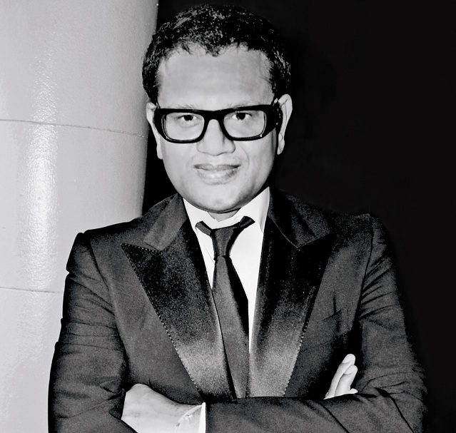 El reconocido diseñador de la India, Naeem Khan cerrará Fashion For Held de DominicanaModa 2019
