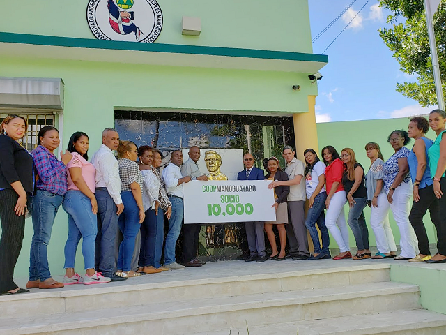  CoopManoguayabo recibe con júbilo su socio 10 mil