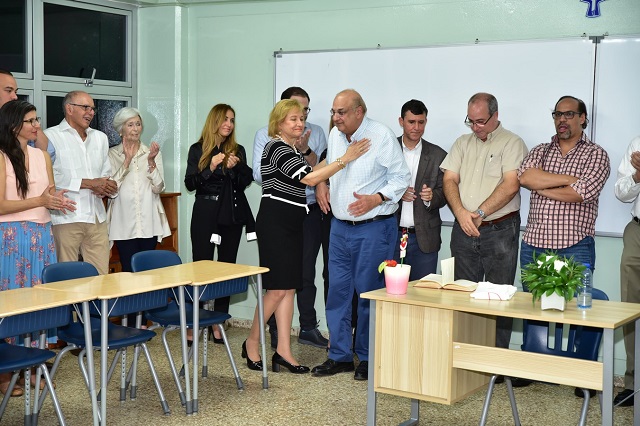  Colegio Loyola inaugura aula en honor a grupo de ex alumnos