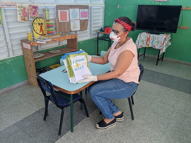  Regional 07 del Ministerio de Educación entrega recursos didácticos a estudiantes de Inicial y Primaria