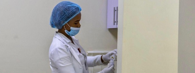  República Dominicana, pionera en uso muestras de saliva para detectar COVID-19; FDA confirma validez de iniciativa