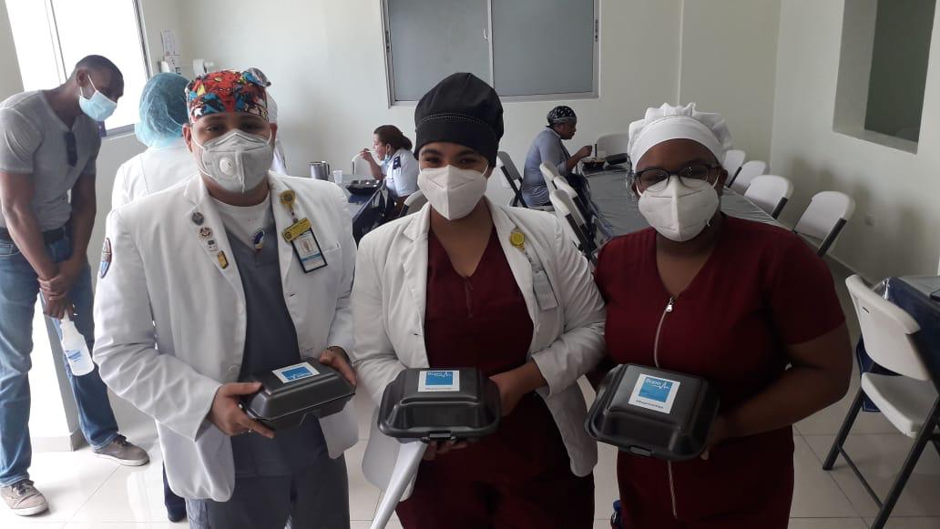  Bupa Global Latinoamérica dona miles de comidas a personal médico de hospitales que atienden el COVID-19 en Latinoamérica