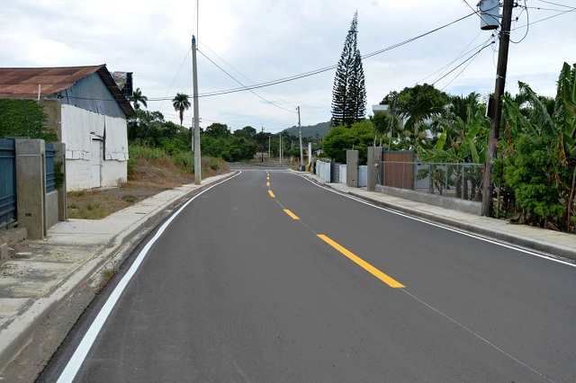  MOPC concluye reconstrucción de carretera La Penda, en La Vega