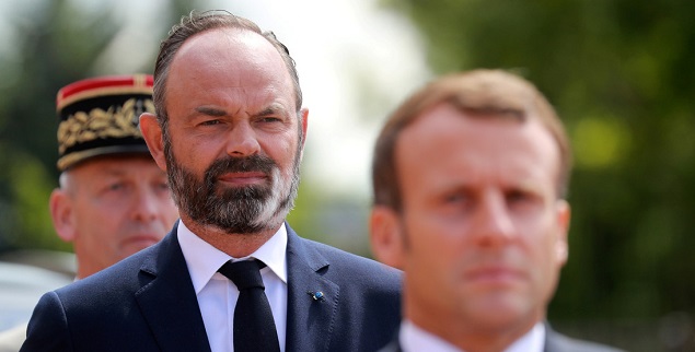  El gobierno francés en bloque presenta su dimisión a Macron (oficial)