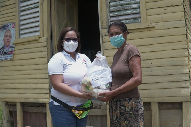  Fundación Médica Bocio (FUMEBO), dona sus “fundas vitales” para combatir la pandemia