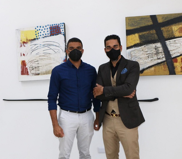  Artista dominicano Óscar Abreu inauguró exposición individual en Blue Mall Punta Cana