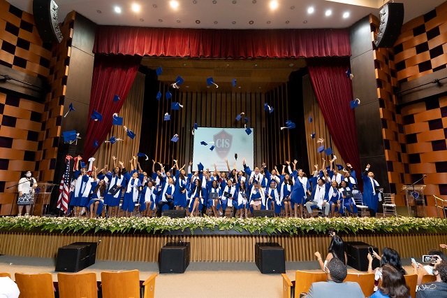  Cathedral Internacional School (CIS) realiza XVII Graduación High School Kindergarden