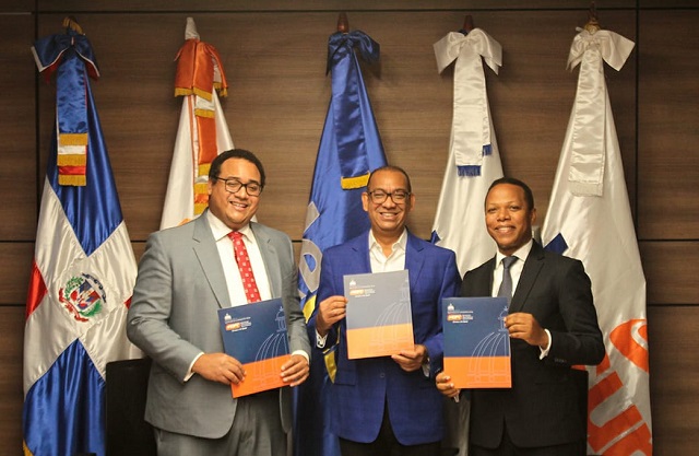  MOPC y las EDES firman acuerdo para iluminar vías públicas urbanas e interurbanas