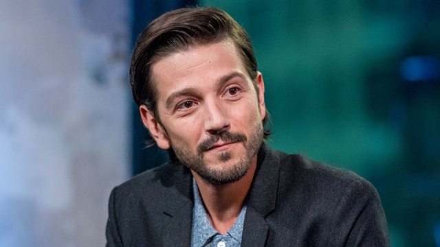  Diego Luna Premio de Honor en Platino