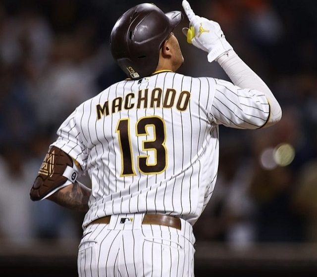  ¡Manny Machado rompe marca histórica en victoria de Padres de San Diego!