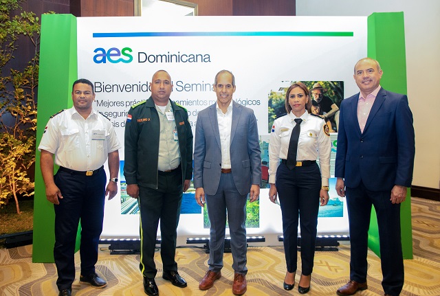  AES Dominicana capacita a clientes y organismos de emergencia sobre estándares seguros en manejo de Gas Natural