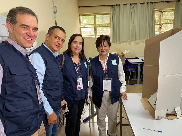  JCE comparte informe de observación electoral de las elecciones presidenciales de Brasil