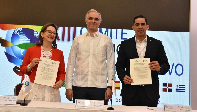  OISS firma acuerdos de colaboración con Ministerio de Trabajo y CNSS 