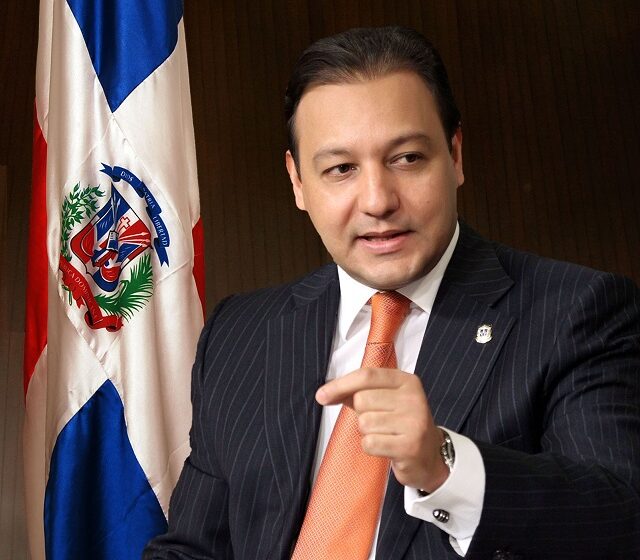  Abel Martínez: “Hay que volver a poner la canasta básica al alcance de la gente”