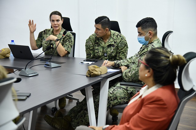  Sectores vulnerables se benefiarán de los servicios médicos del Buque Hospital Militar USNS Comfort (T-AH 20)