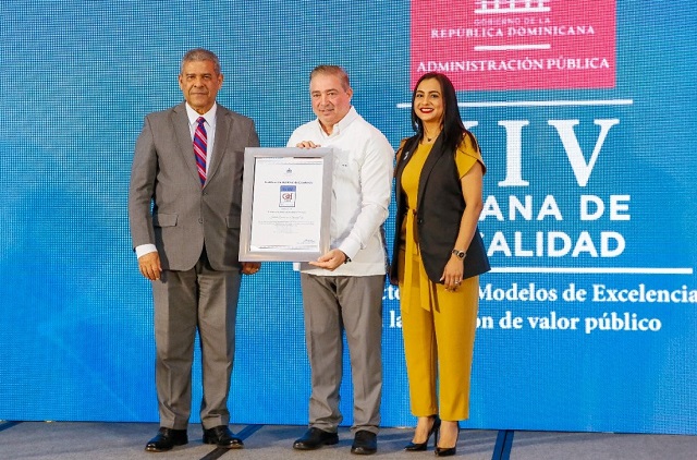  Idac recibe reconocimientos de excelencia con los sellos CAF+300 y NORTIC de Oro