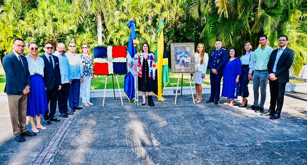  Embajada dominicana en Jamaica rinde tributo a Duarte