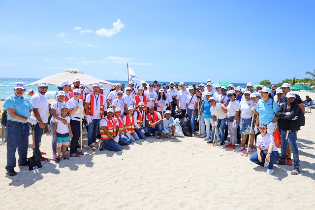  Jornada de limpieza de playas integró más de 2 mil 500 voluntarios y superó expectativas, revela Héctor Porcella