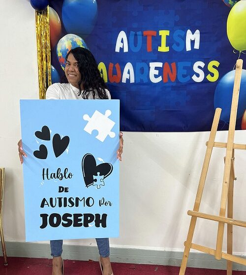  Dominicana Priscila Luna realiza charla dinámica sobre el autismo en Nueva York