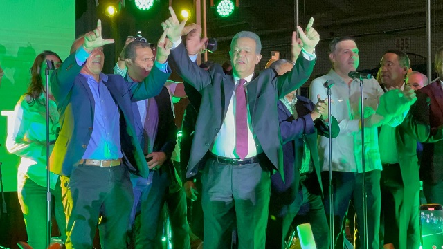  El ex presidente Leonel Fernández afirma partido Fuerza del Pueblo representa el real poder en la República Dominicana
