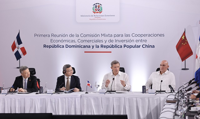  República Dominicana y la República Popular China celebran exitosa reunión para promover intercambio comercial e inversión