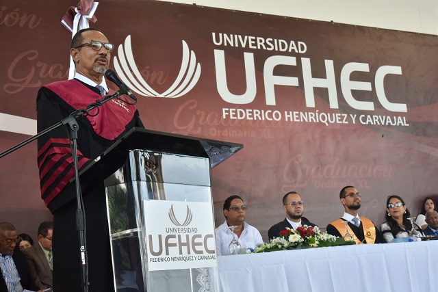  Rector de UFHEC hace un llamado para la construcción de carretera que conecte Santo Domingo a Elías Piña