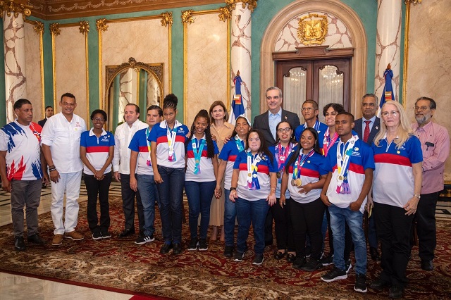  Presidente Abinader recibe delegación dominicana participó en Juegos Mundiales de Olimpiadas Especiales 2023