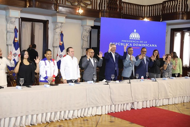  Presidente Abinader promulga conocimiento de ley de lengua de señas en la República Dominicana