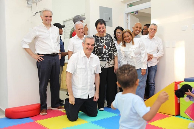  Presidente Abinader entrega 494 apartamentos e inaugura 5 obras en Gran Santo Domingo