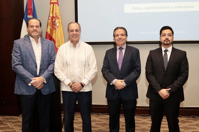  Cámara de Comercio Española ofrece conferencia