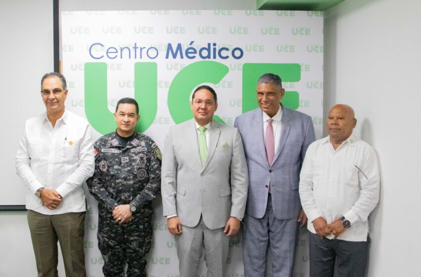  Centro Médico UCE y RPN firman acuerdo que beneficia con la provisión de servicios de salud de calidad a policías retirados