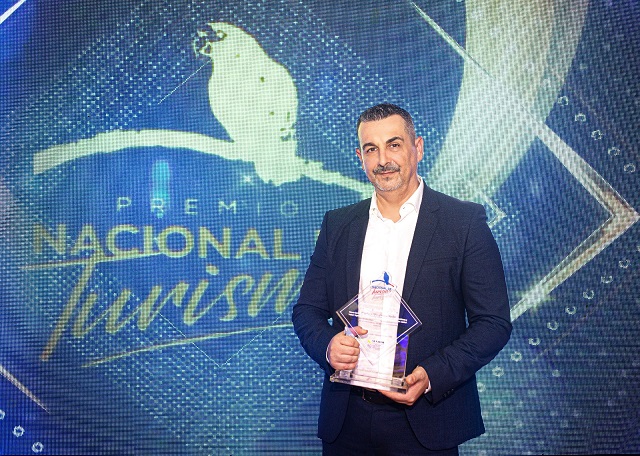  El director del Lopesan Costa Bávaro recibe el Premio Nacional de Turismo