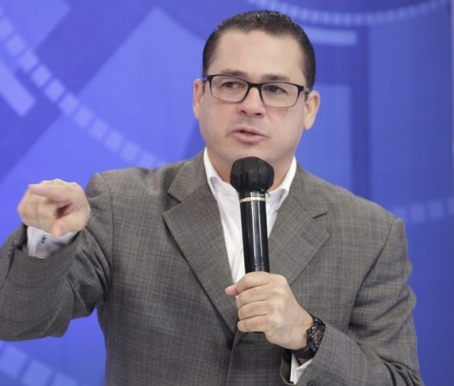 Graymer Méndez solicita al presidente Abinader determinar procedencia de los mil millones que se apuestan para su reelección