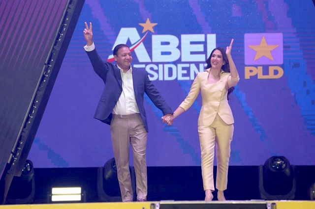  Abel Martínez ya es candidato presidencial oficial PLD
